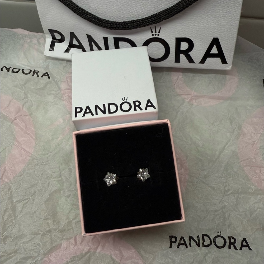 $70 Pandora Celestial‎ Sparkling Star Stud Earrings Sterling Silver - Picture 5 of 8